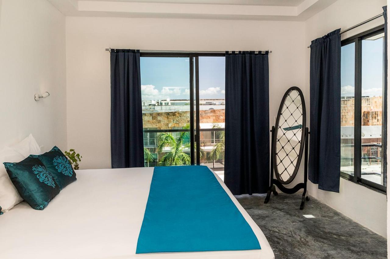 Casa Ticul Hotel Boutique - 5Th Ave (Adults Only) Плая дел Кармен Екстериор снимка A bed runner